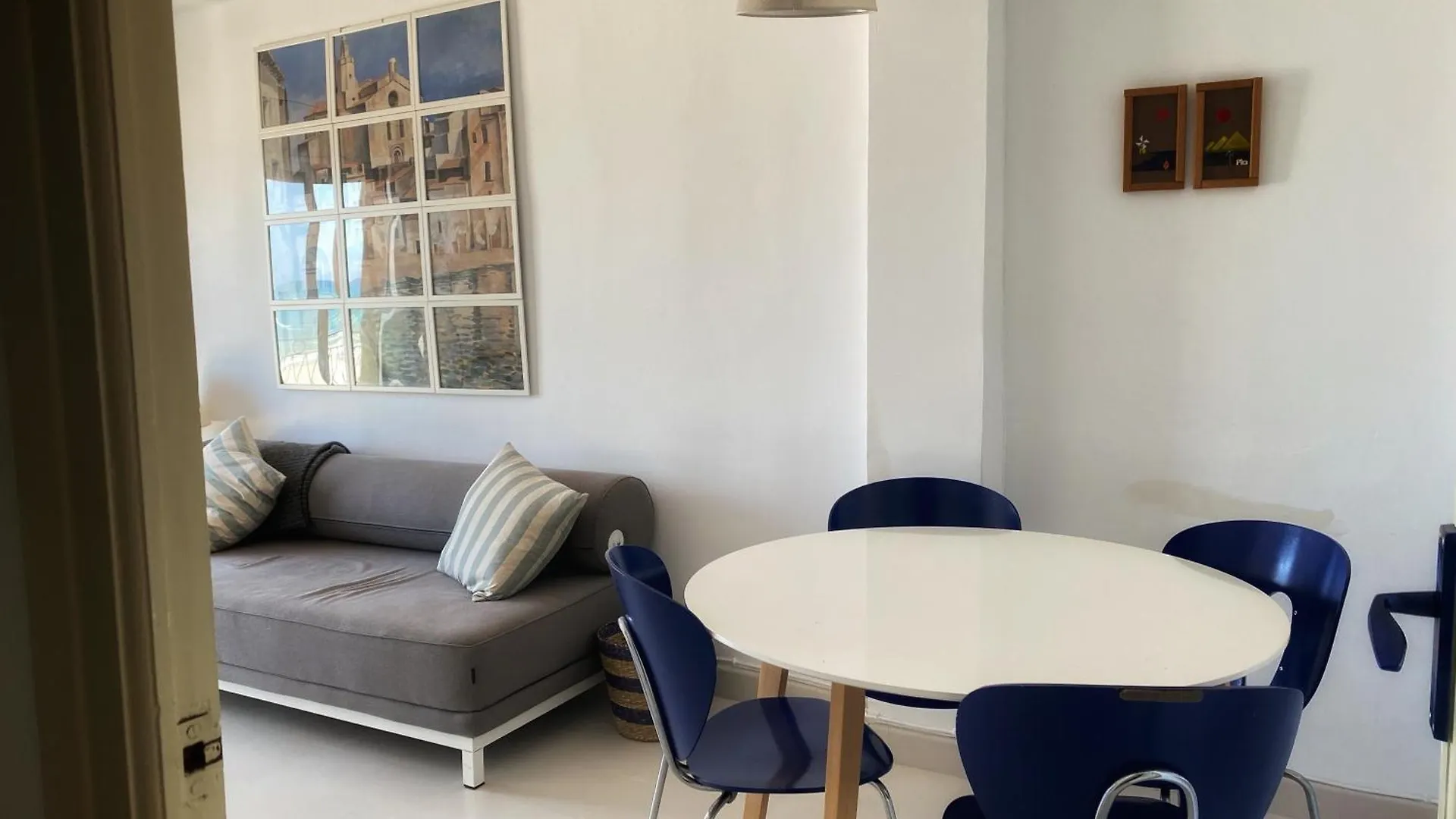 Torredembarra Beachfront Apartment Sleeps 5